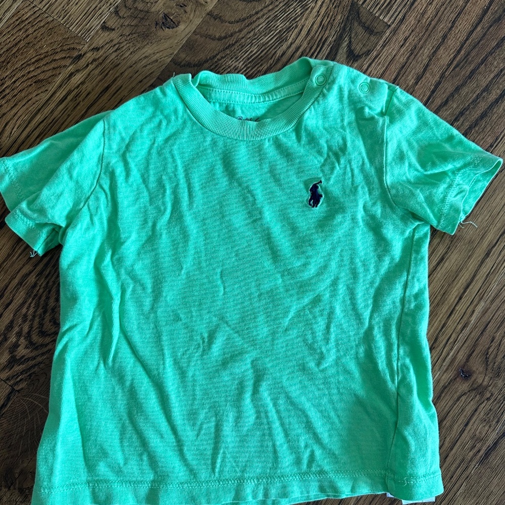 9M Ralph Lauren Green Boys T-Shirt with buttons on the shoulder.